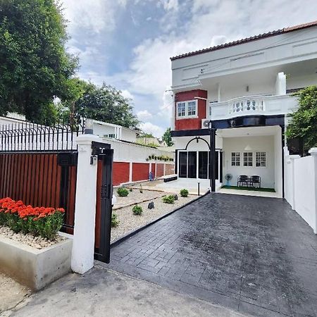 Boxsoon Nimman 2 # 4Beds 3Baths Villa Chiang Mai Eksteriør billede